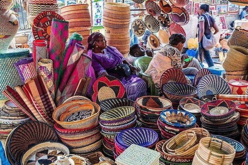 Nairobi Souvenir Shopping and Historical Half day Tour 1