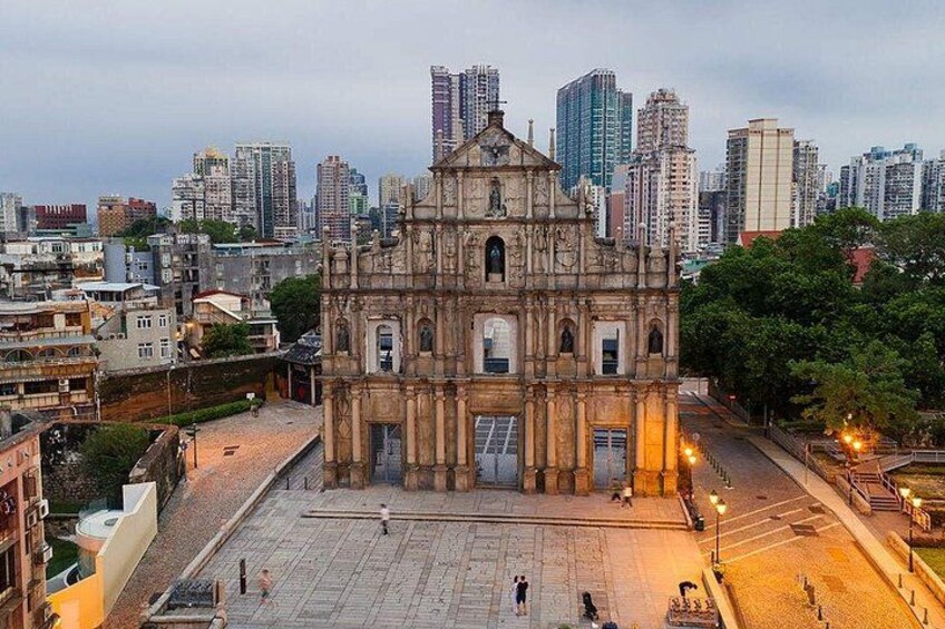 See the former Portuguese colony of Macau on this day tour 2