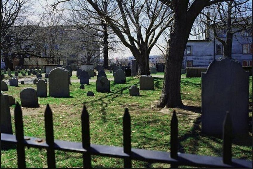 Salem Ghost Tour, 6 Languages (Self-Guided Audio Driving/Walking) 2
