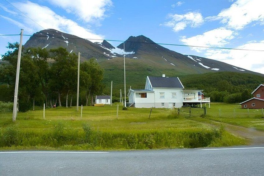 Vikran’s Pearl Midnight Sun Ascent to Bentsjordtinden 2
