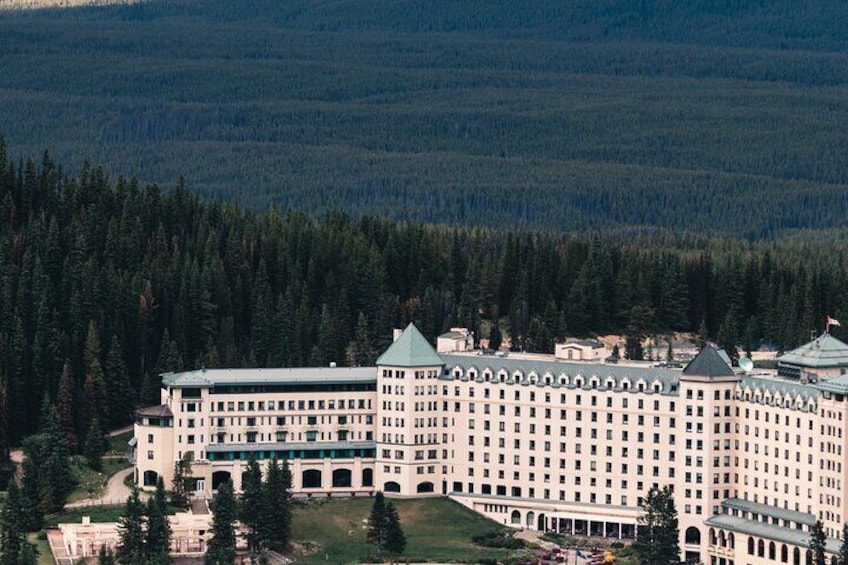 Banff/Canmore: Moraine Lake and Lake Louise Shuttle-90m each lake 4