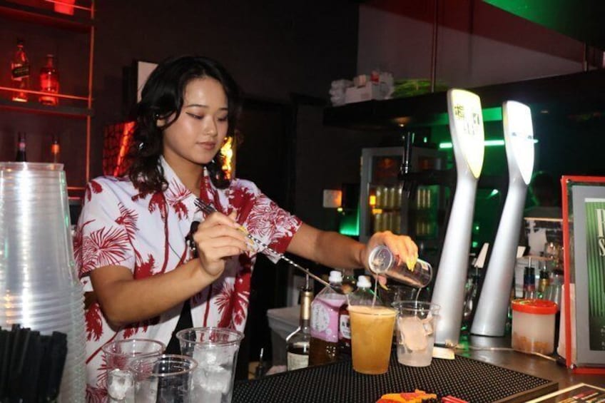 Osaka Dotonbori: GIRAFFE Nightclub Admission Ticket (For Foreign) 2
