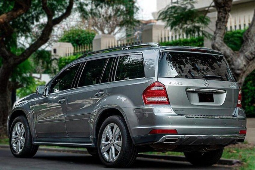 Aboard our luxury vehicles, every journey becomes a refined experience, where comfort, design, and technology elevate the trip to another level. 2