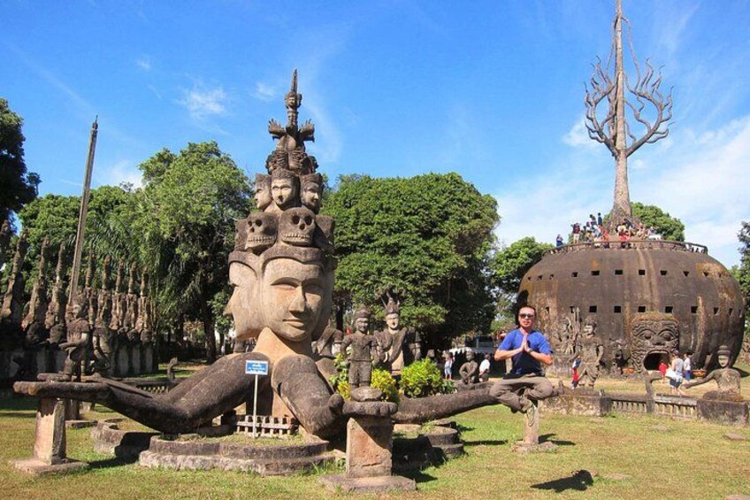 Vientiane by Bike Full-Day Private Tour with Buddha Park 1