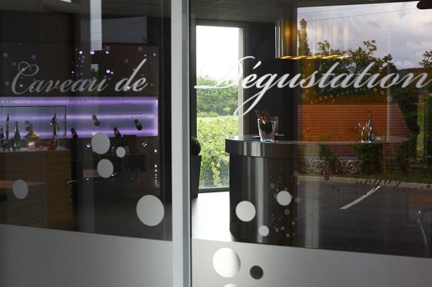Visit and Tasting DE Crémants DE Bourgogne 1h45 4