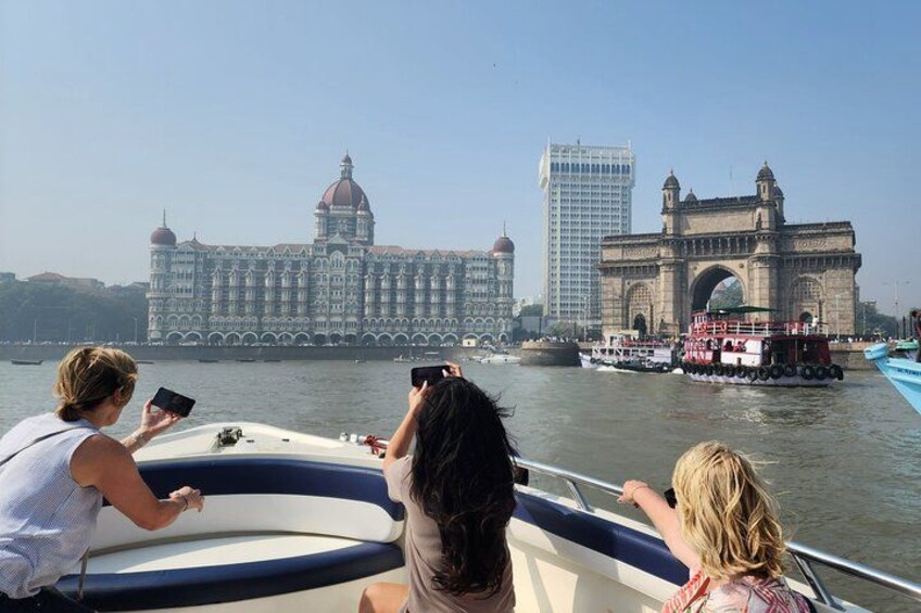 Elephanta Caves by Private Speedboat - Fast & Luxurious 2