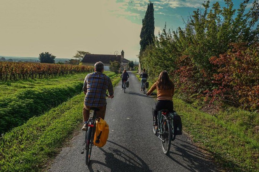 Saint Emilion Wine Tour by E-Bike- Bordeaux Pick up and drop off 1