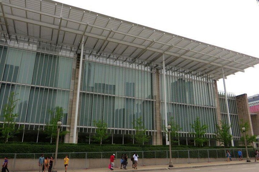 Skip-the-Line Art Institute of Chicago Private Guided Tour 3