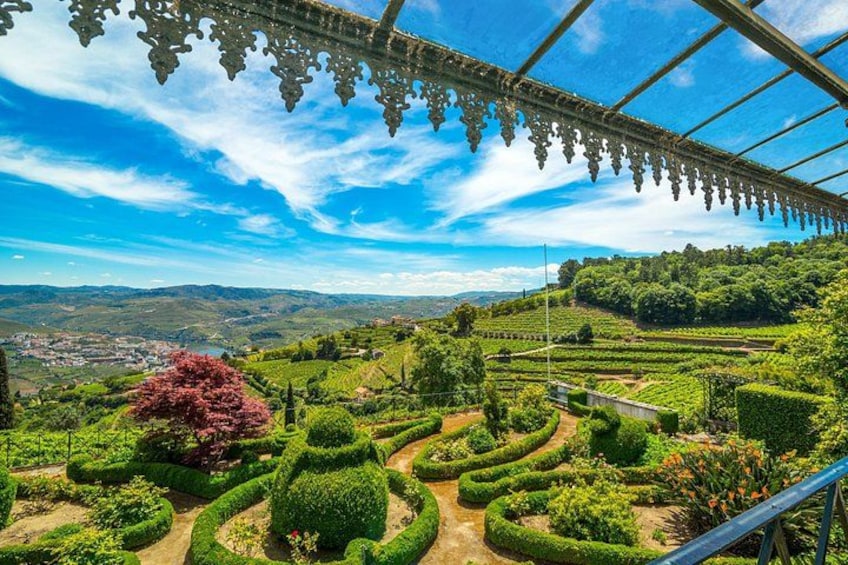 Reconnecting with the Past in Quinta DE Santa Julia 1