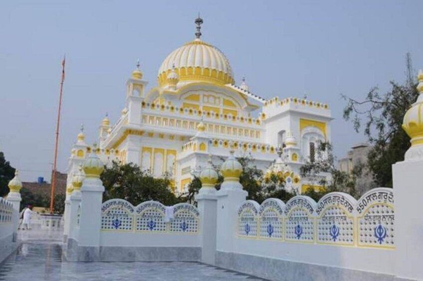 From Lahore 3 Days 3 Nights Enchanted West Punjab Tour 4