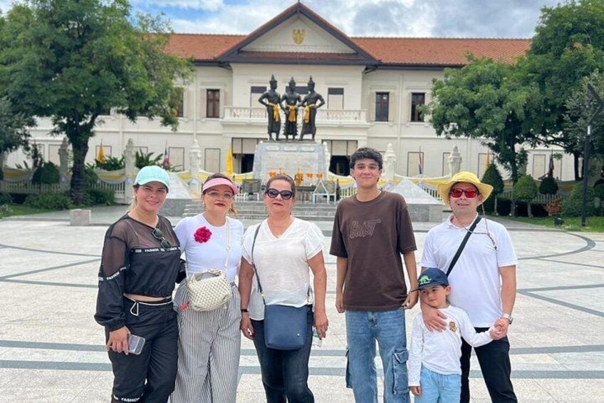 Guide Service Private Tour to Chiang Mai 3