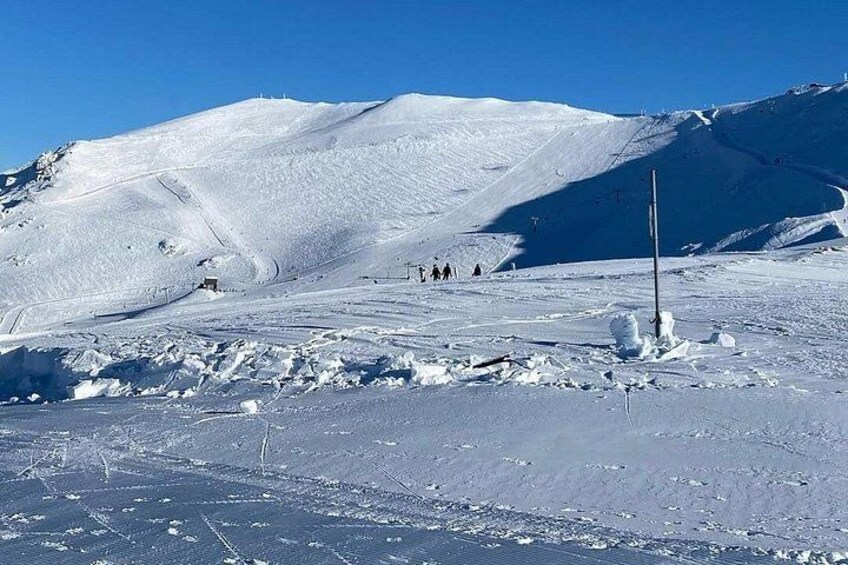 Mount Hutt Scenic Sightseeing Tour with Skiing and Spa Retreat 1
