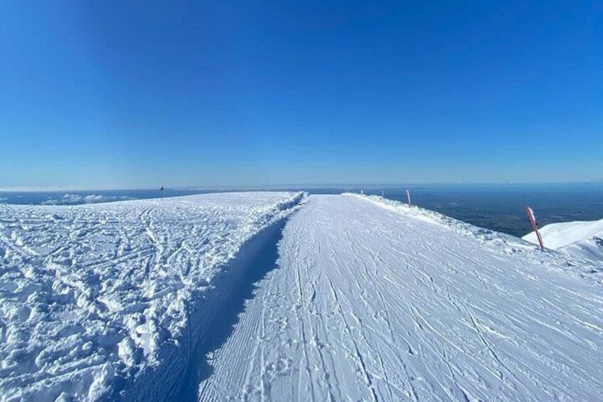 Mount Hutt Scenic Sightseeing Tour with Skiing and Spa Retreat 3