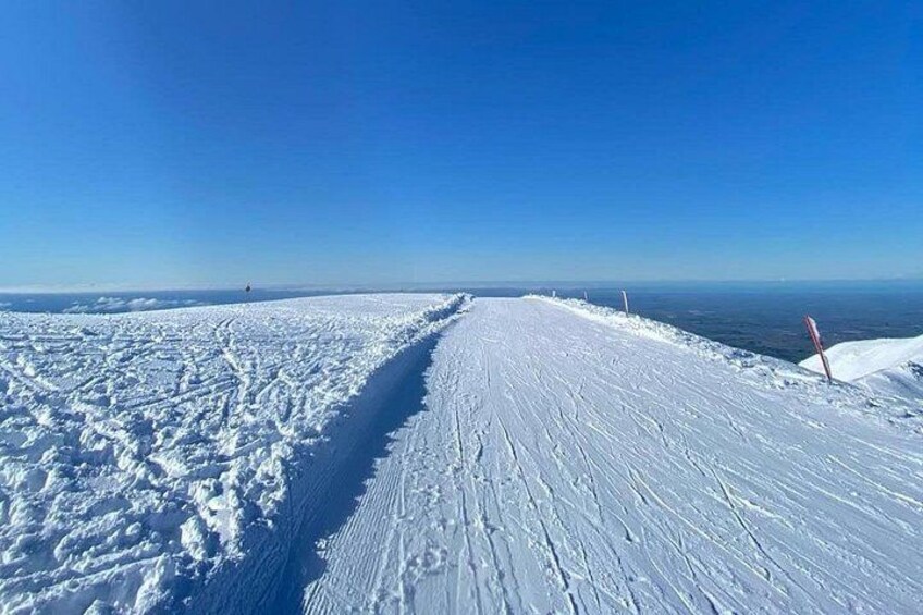 Mount Hutt Scenic Sightseeing Tour with Skiing and Spa Retreat 3