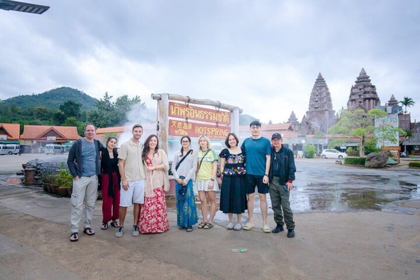 Chiang Rai Temples and Long Neck Village Day Trip from Chiang Mai 5