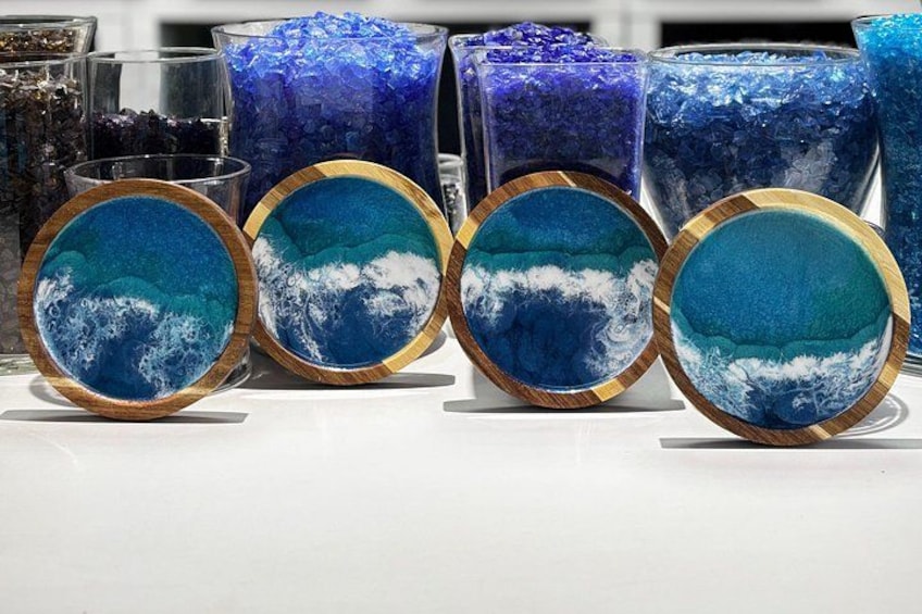 Create a set of 4 coasters with resin and wood 5