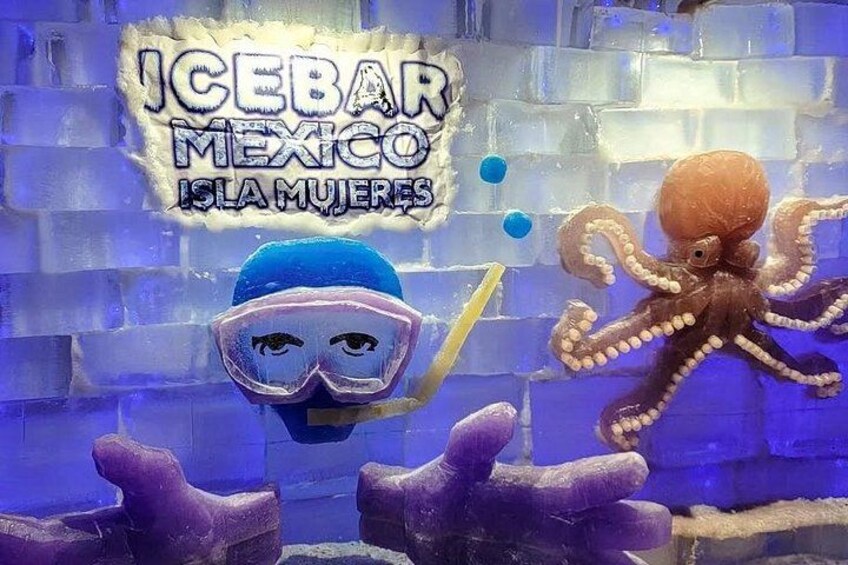 Une scène sous-marine avec des blocs de glace, une pieuvre et un masque de plongée. 2