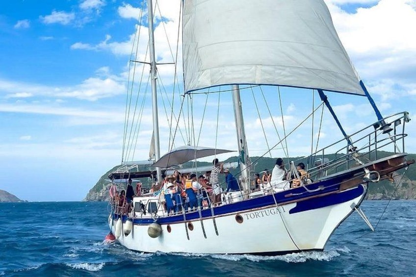 Sail to Tayrona Park with Lunch, Snorkeling and Paddle 4