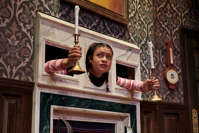 The Play That Goes Wrong in London Theatre 4