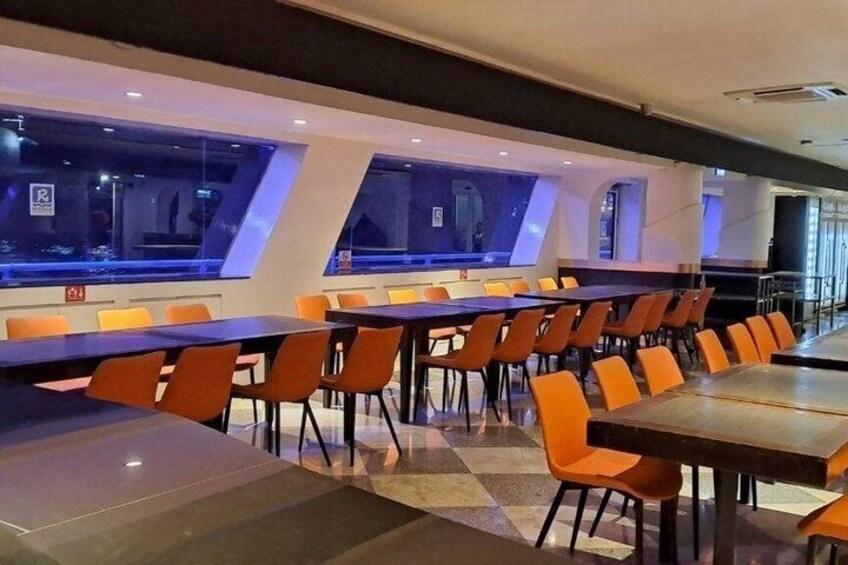 Bangkok Carnival Dinner Cruise with Free-flow Beer and Buffet 2