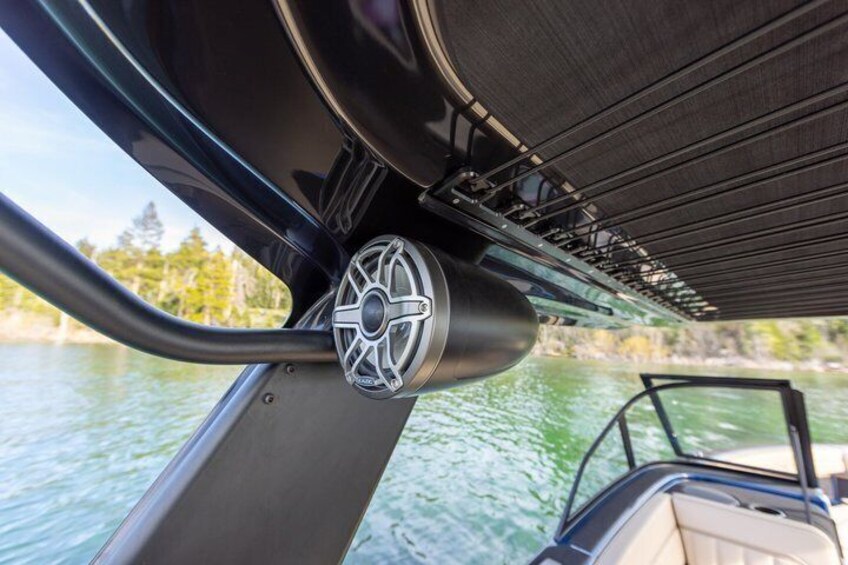 25ft Private Fully Electric Boat Charter on South Lake Tahoe 4