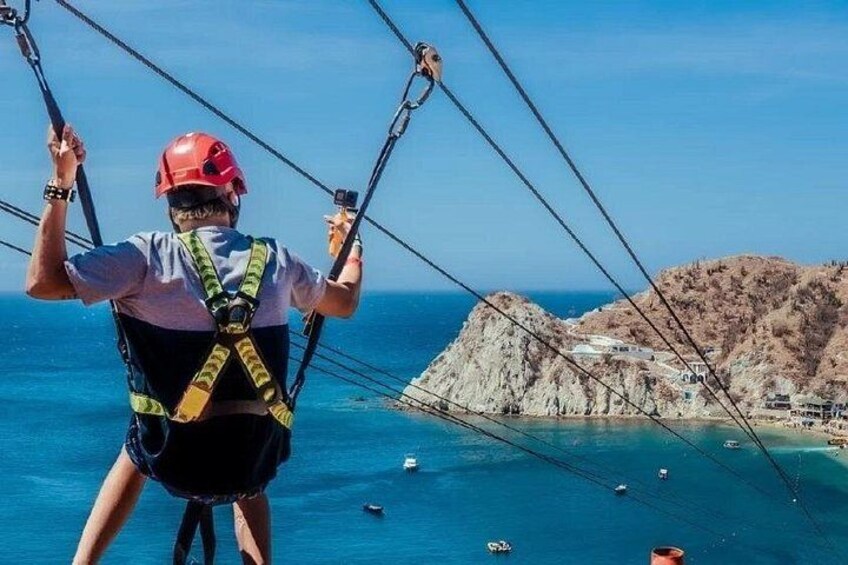 Full Canopy Tour with Playa Blanca More Lunch 3
