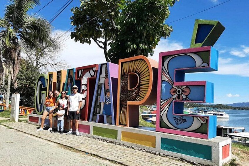 Full Day Guatape with Breakfast Lunch and Boat Tour 3