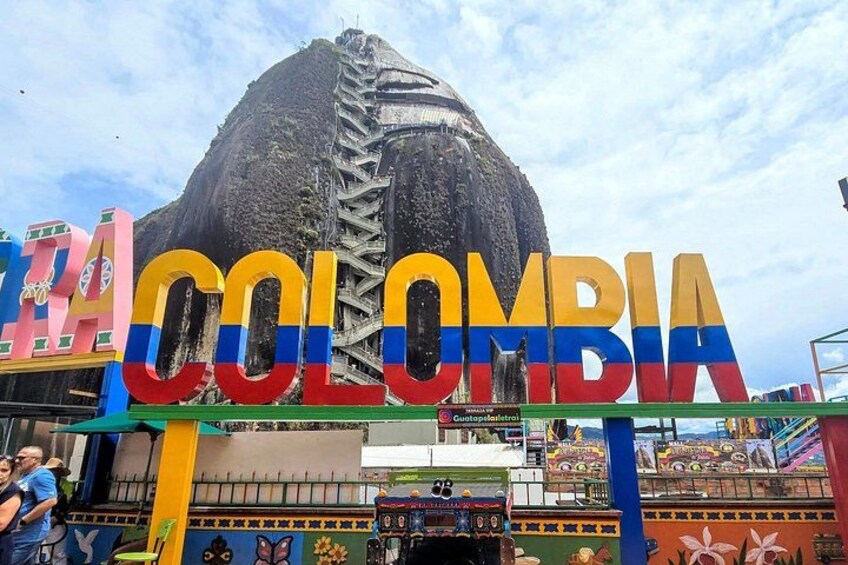 Full Day Guatape with Breakfast Lunch and Boat Tour 4