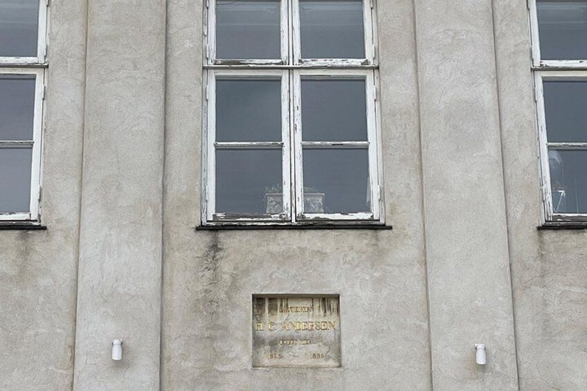 Copenhagen: H.C. Andersen Walking Tour with Local Guide 2