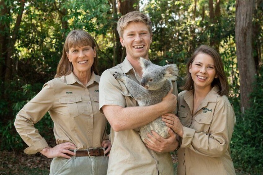 Australia Zoo Private Group Tour from Brisbane 1