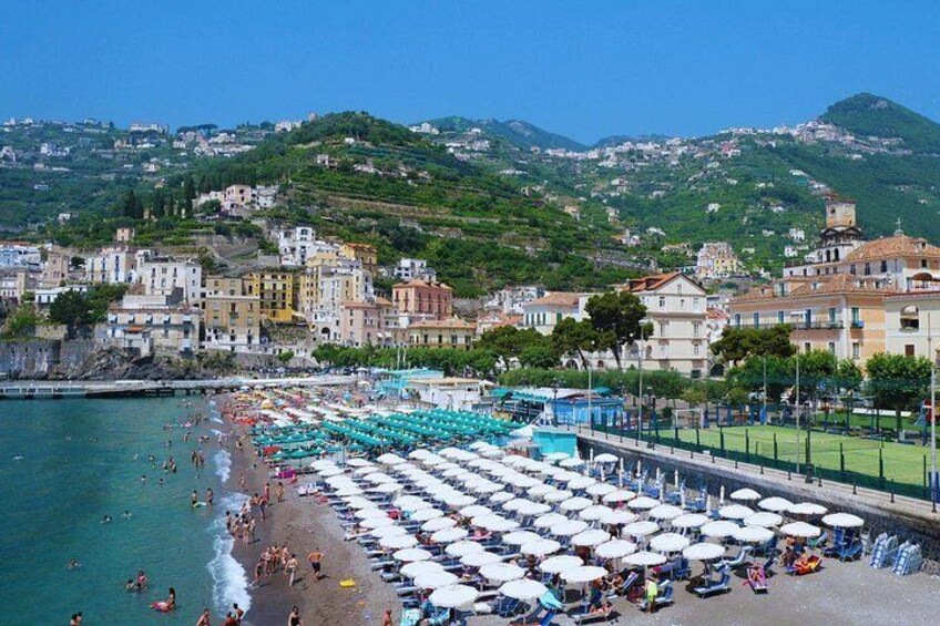 Hike the Path of the Lemons and let yourself be enveloped by the scents, views, and stories of the most authentic Amalfi Coast. 2