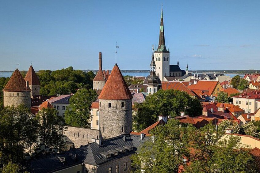 Tallinn Old Town Private Walking Tour with Native Estonian Guide 5