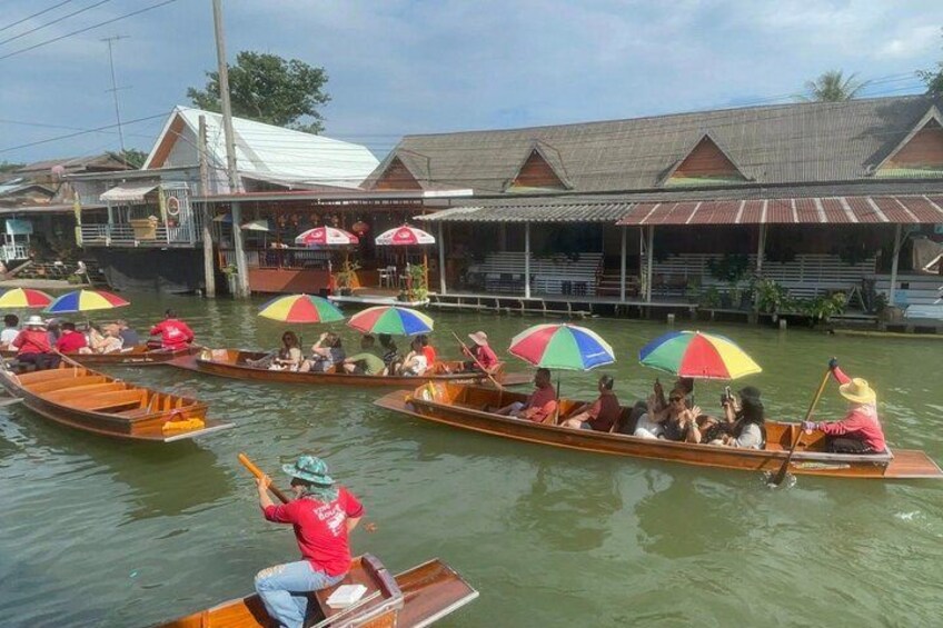 Damnoen Floating Market & Maeklong Railway Private Excursion 3