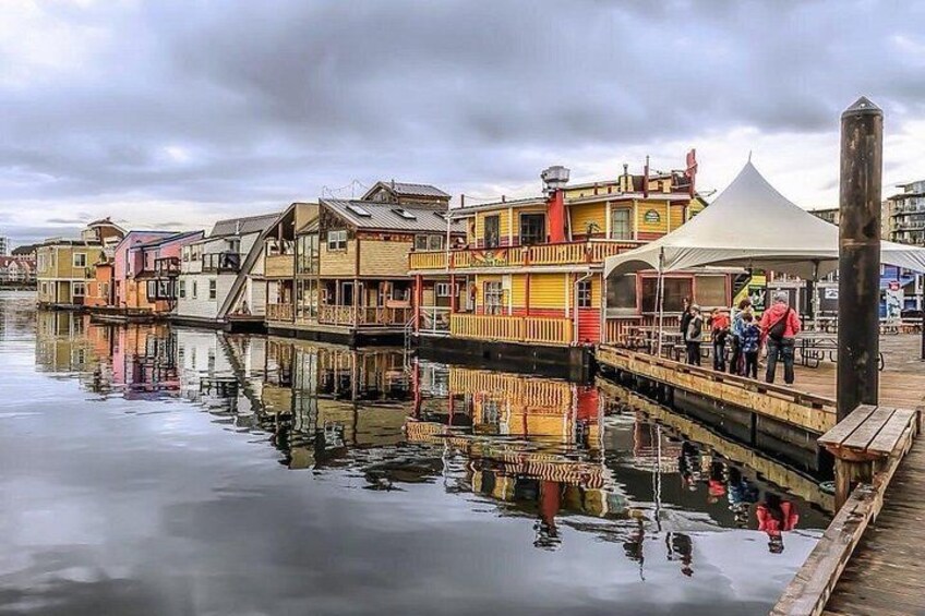 Victoria Highlights & Whale Watching Tour 4