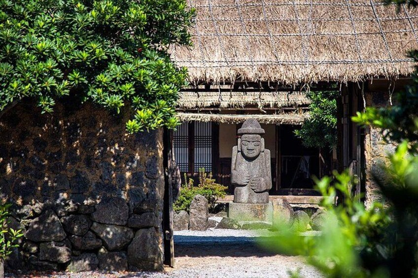 Jeju's Eastern Tour with Haenyeo Show, Cave, Tangerines 3