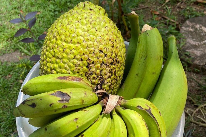 Brad frut - banana! You'll learn how to make chips, gate jacks. 1