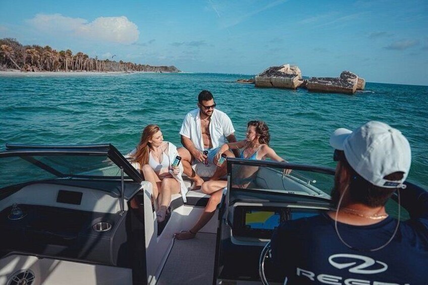 Luxury Private Boat Adventure in Tampa Bay 4
