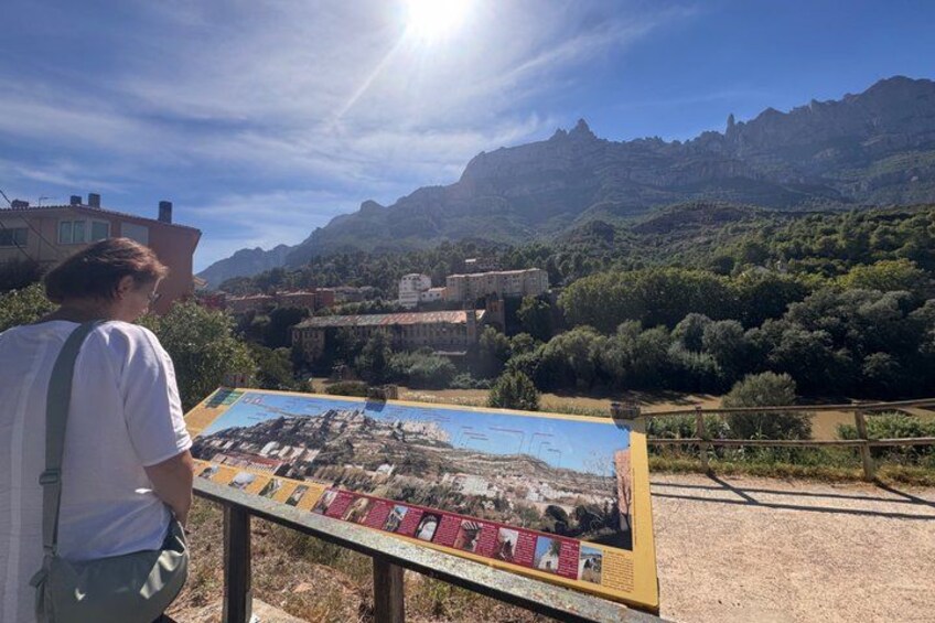 Private Montserrat Tour: Black Madonna, Monastery & Tasting 4