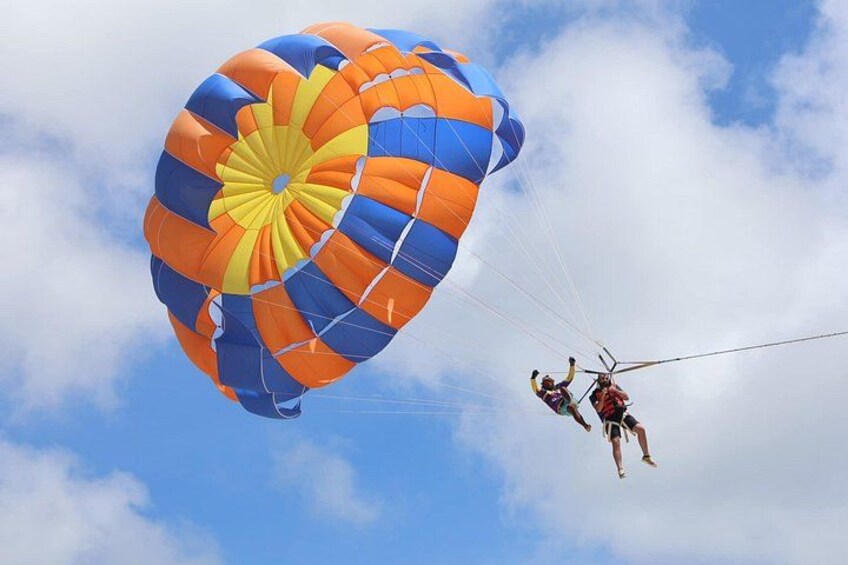 Superton Patong Beach Parasailing and Jet Skiing Experience 5