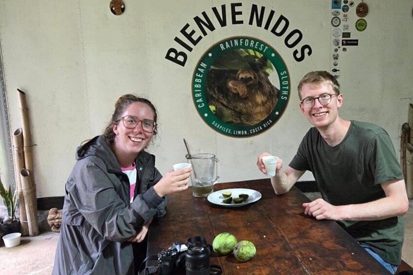 Sloth Observation and Tropical Fruit Tasting Hike 3