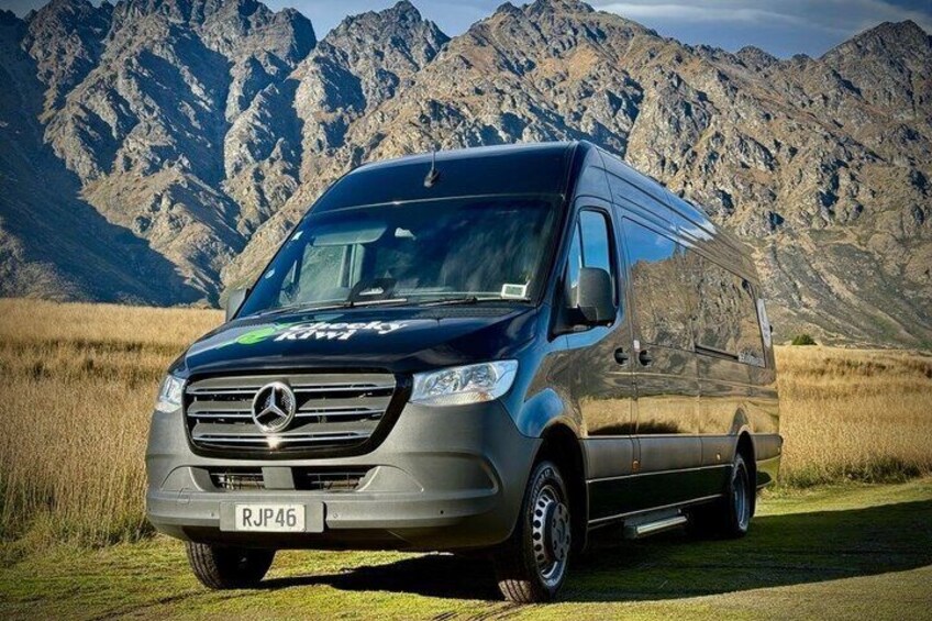 Te Anau to Queenstown via Milford Sound Tour with Cruise & Lunch 4