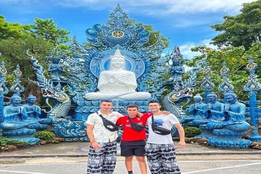Blue Temple (Wat Rong Suea Ten) 4