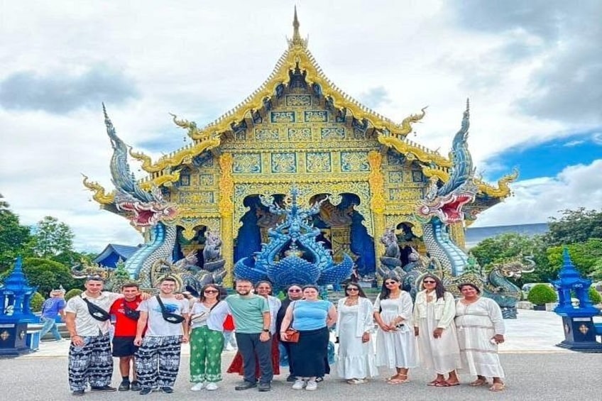 Blue Temple (Wat Rong Suea Ten) 5