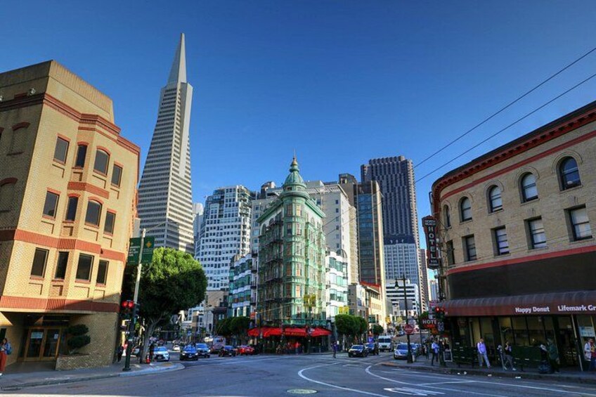 Chinatown is full of iconic views of San Francisco, such as the Transamerica Pyramid. 5