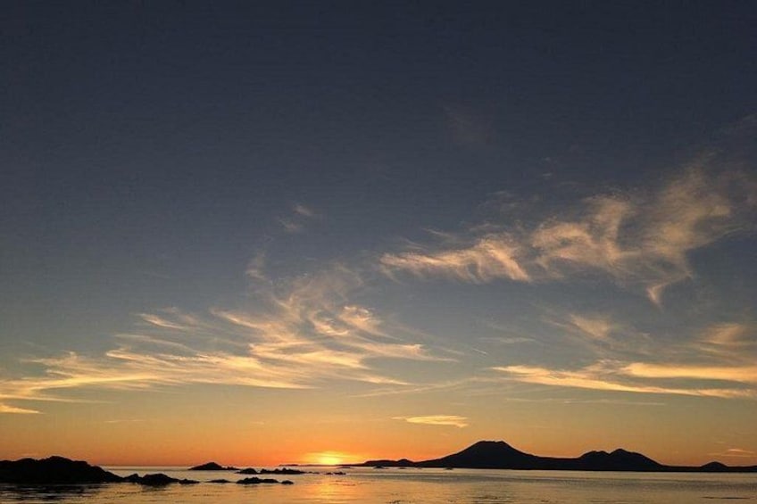 Beautiful Sitka Sunset & Wildlife Cruise 2-Hour Private Charter 4