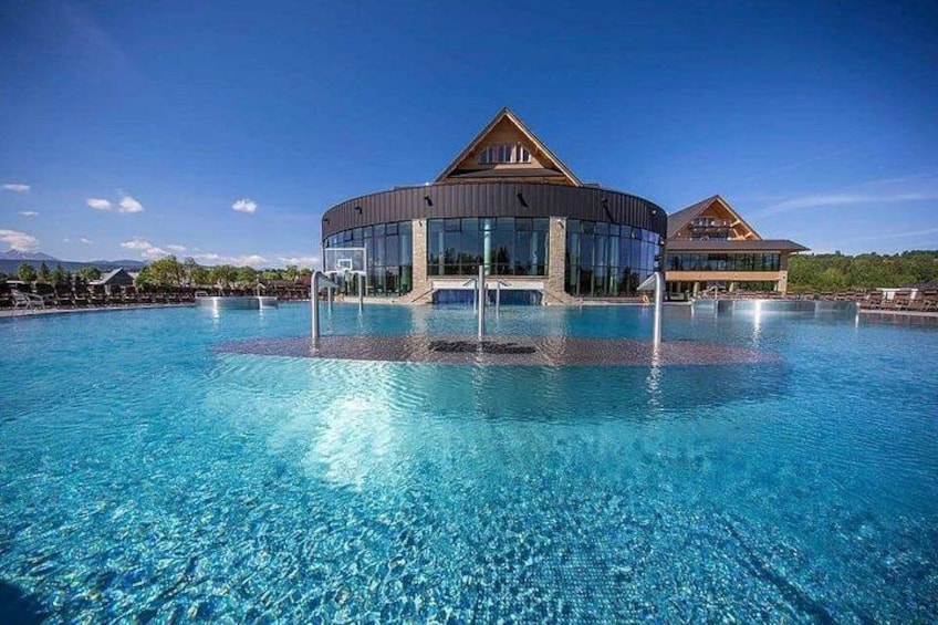 Chochołowskie Thermal Baths Skip-the-Line Entry with Host 2