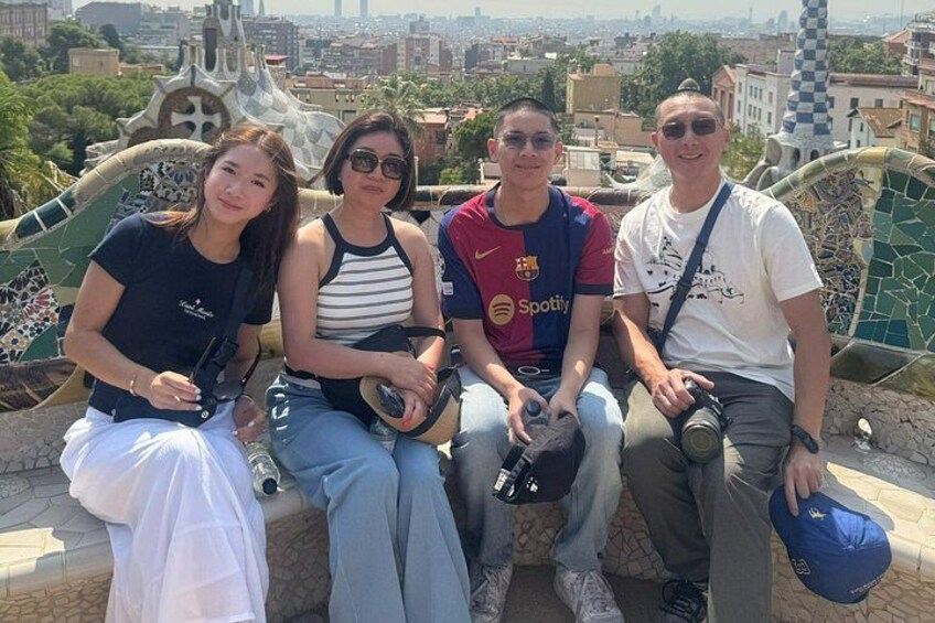 Wheelchair Friendly Private Tour of Barcelona Highlights 5