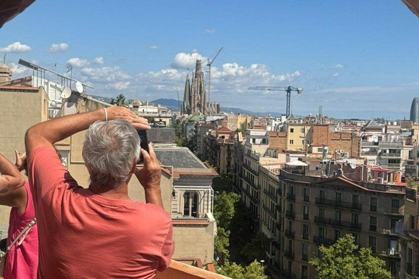 Wheelchair Friendly Private Tour of Barcelona Highlights 4