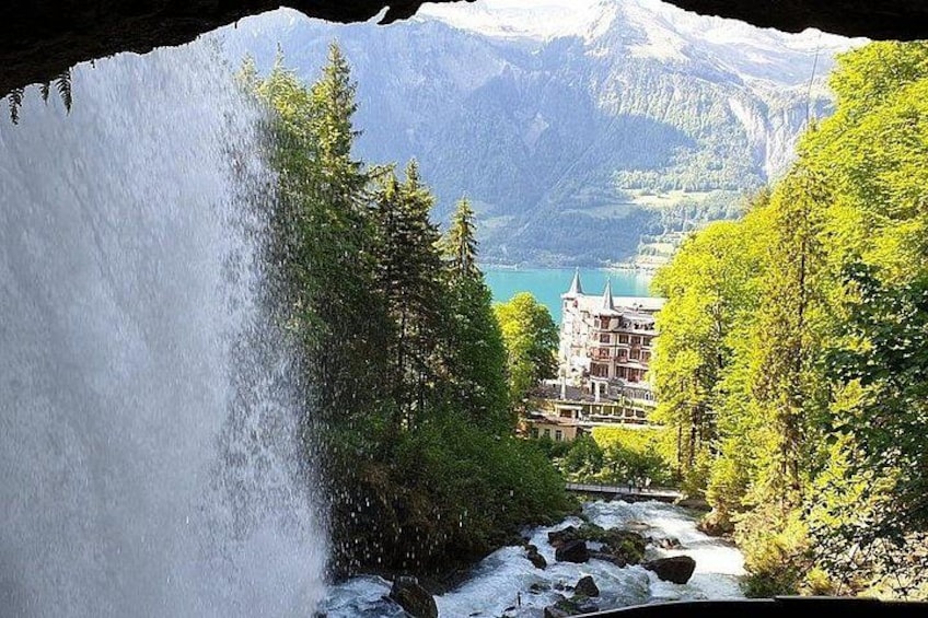 From Bern: Swiss Alps, Lauterbrunnen, Beatus Caves Small Group 2