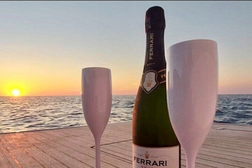 Cefalù: Private Mini Yacht Tour with Aperitif and Snorkeling 3